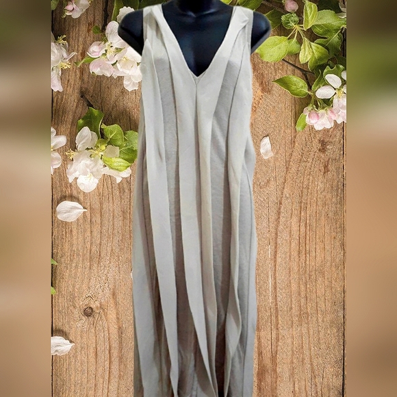 Vivienne tam dress - Picture 2 of 3